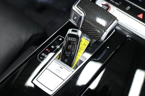 Daytona Gray Pearl Effect 2023 Audi S8 4.0T