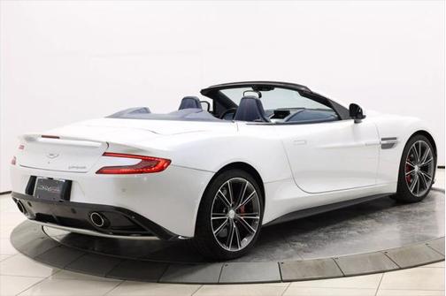 2015 Aston Martin Vanquish Volante