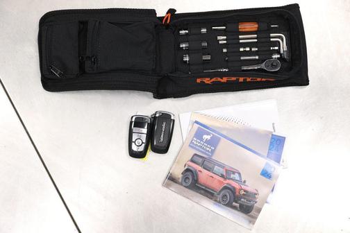 SHELTER GREEN 2024 Ford Bronco Raptor