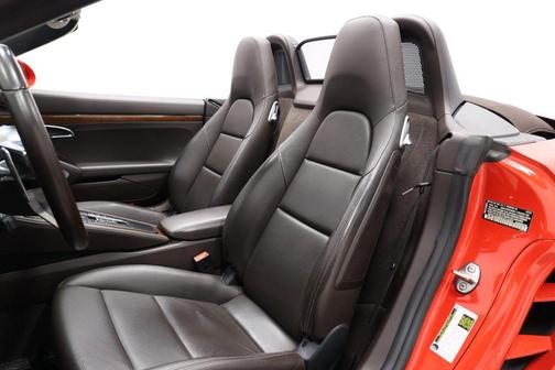 2019 Porsche 718 Boxster Roadster 2D