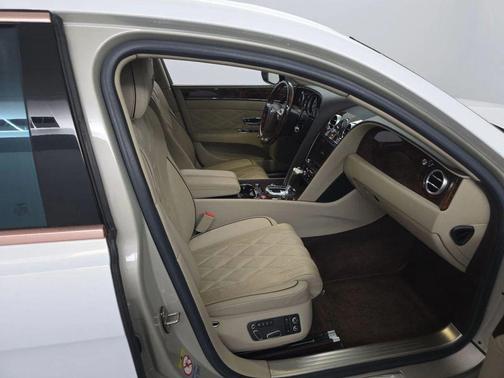 2015 Bentley Flying Spur Base