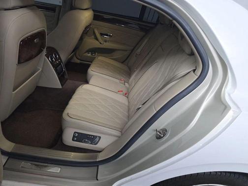 2015 Bentley Flying Spur Base
