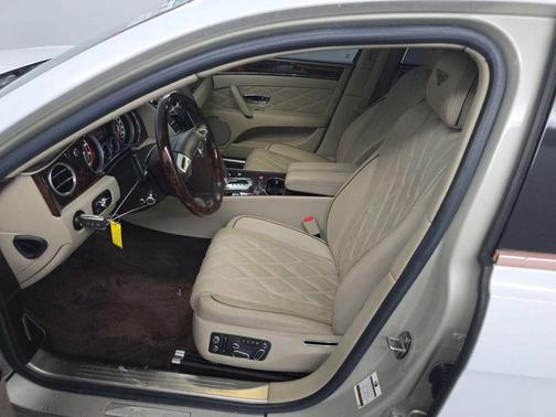 2015 Bentley Flying Spur Base