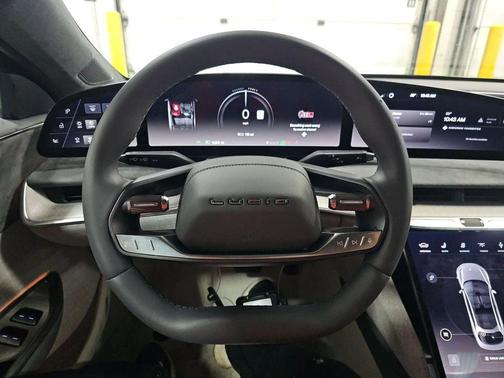 Eureka Gold 2022 Lucid Air Dream Edition