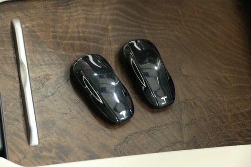 2017 Tesla Model S 75