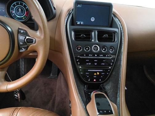 2020 Aston Martin DB11 Volante