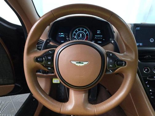 2020 Aston Martin DB11 Volante