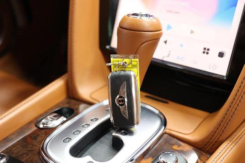 Beluga 2015 Bentley Continental GT V8