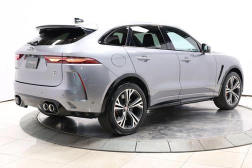 Eiger Grey 2022 Jaguar F-PACE SVR P550 AWD Automatic