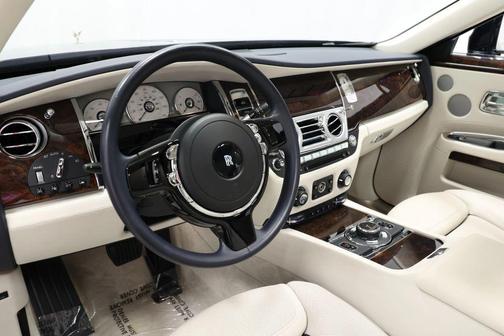 2016 Rolls-Royce Ghost Series II Sedan 4D
