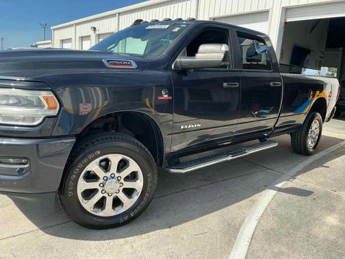 2019 RAM 2500 Big Horn Crew Cab 4x4 8' Box