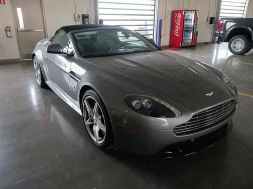 2016 Aston Martin V8 Vantage Base