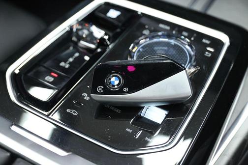 Black Sapphire Metallic 2025 BMW 740 740i Sedan 4D
