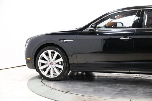 Beluga 2015 Bentley Flying Spur Base