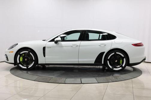 2018 Porsche Panamera 4