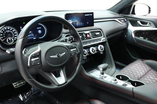 2023 Genesis G70 3.3T RWD