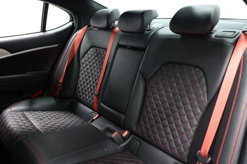 2023 Genesis G70 3.3T RWD