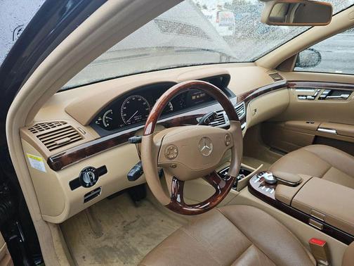 2009 Mercedes-Benz S-Class 4MATIC