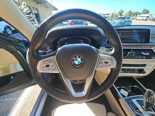 2020 BMW 750 i xDrive