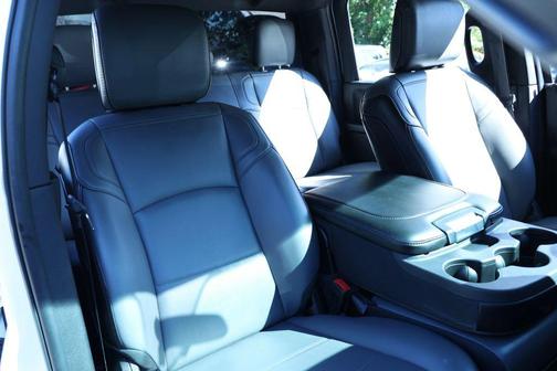2022 RAM 2500 Tradesman Crew Cab 4x4 6'4' Box