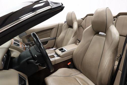 2015 Aston Martin DB9 Volante Carbon Edition