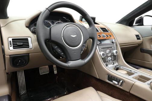 2015 Aston Martin DB9 Volante Carbon Edition