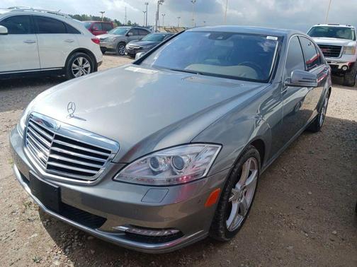 Palladium Silver 2013 Mercedes-Benz S-Class S 550 Sedan 4D
