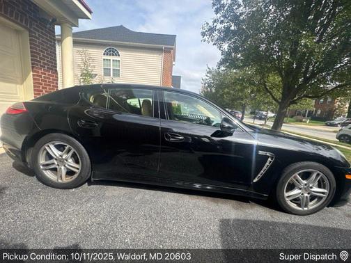 2013 Porsche Panamera 4 Platinum Edition