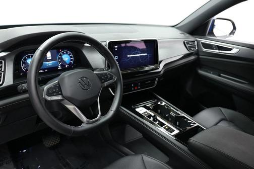 2025 Volkswagen Atlas Cross Sport 2.0T SE w/Technology 4MOTION