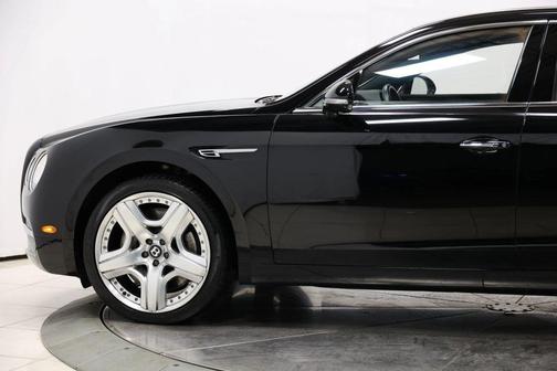2014 Bentley Flying Spur Base
