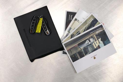 2022 Porsche Taycan 4