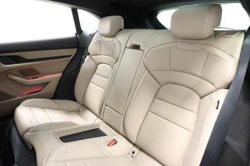 2022 Porsche Taycan 4