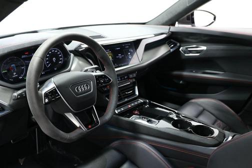 2022 Audi RS e-tron GT quattro