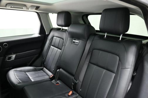 2020 Land Rover Range Rover Sport SE