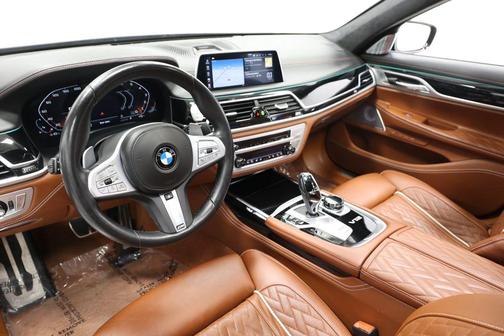 2022 BMW M760 xDrive