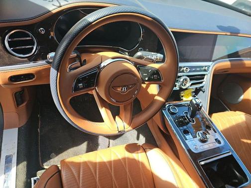 2022 Bentley Flying Spur V8