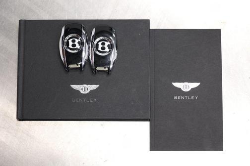 Dark Sapphire 2022 Bentley Flying Spur V8