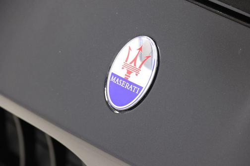 Black 2013 Maserati GranTurismo Sport