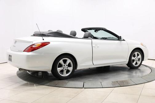 2004 Toyota Camry Solara SLE V6