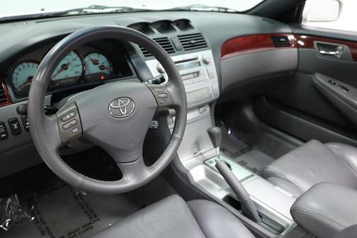 2004 Toyota Camry Solara SLE V6
