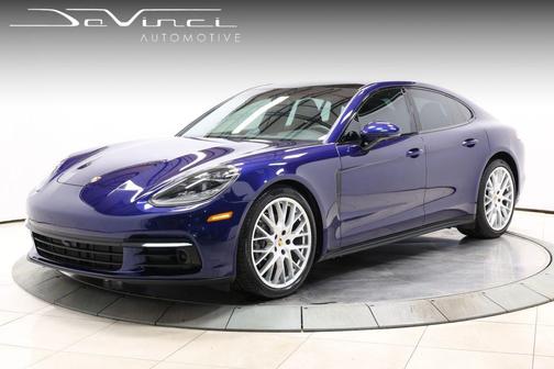 Gentian Blue Metallic 2020 Porsche Panamera 4