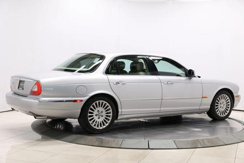2005 Jaguar XJ Vanden Plas