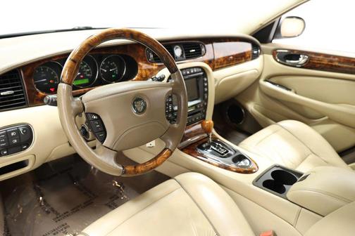 2005 Jaguar XJ Vanden Plas
