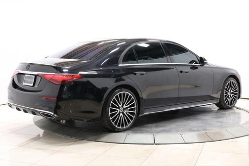 Obsidian Black Metallic 2022 Mercedes-Benz S-Class 4MATIC