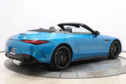 2022 Mercedes-Benz AMG SL 55 Base