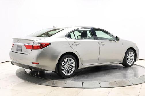 Atomic Silver 2015 Lexus ES 350 Base