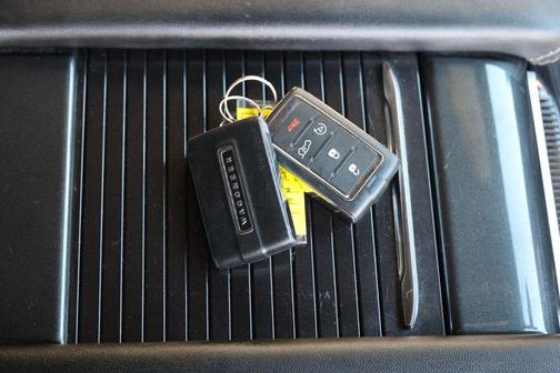 Bright White Clearcoat 2023 Jeep Wagoneer L Series I 4x4