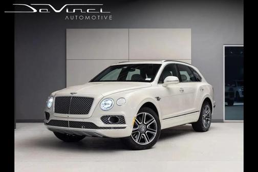 Ghost White 3 Coat Pearlescent 2018 Bentley Bentayga Onyx Edition