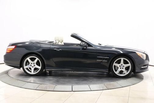 2014 Mercedes-Benz SL-Class SL 550 Roadster 2D