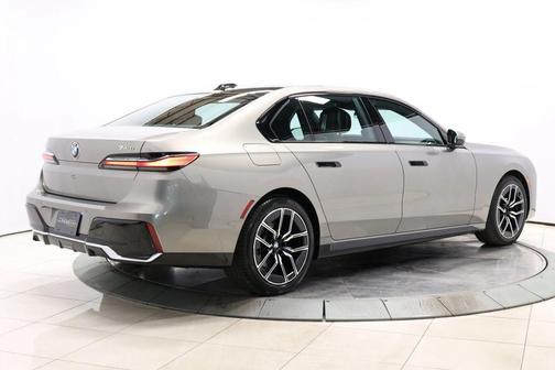 Oxide Grey Metallic 2023 BMW 740 i